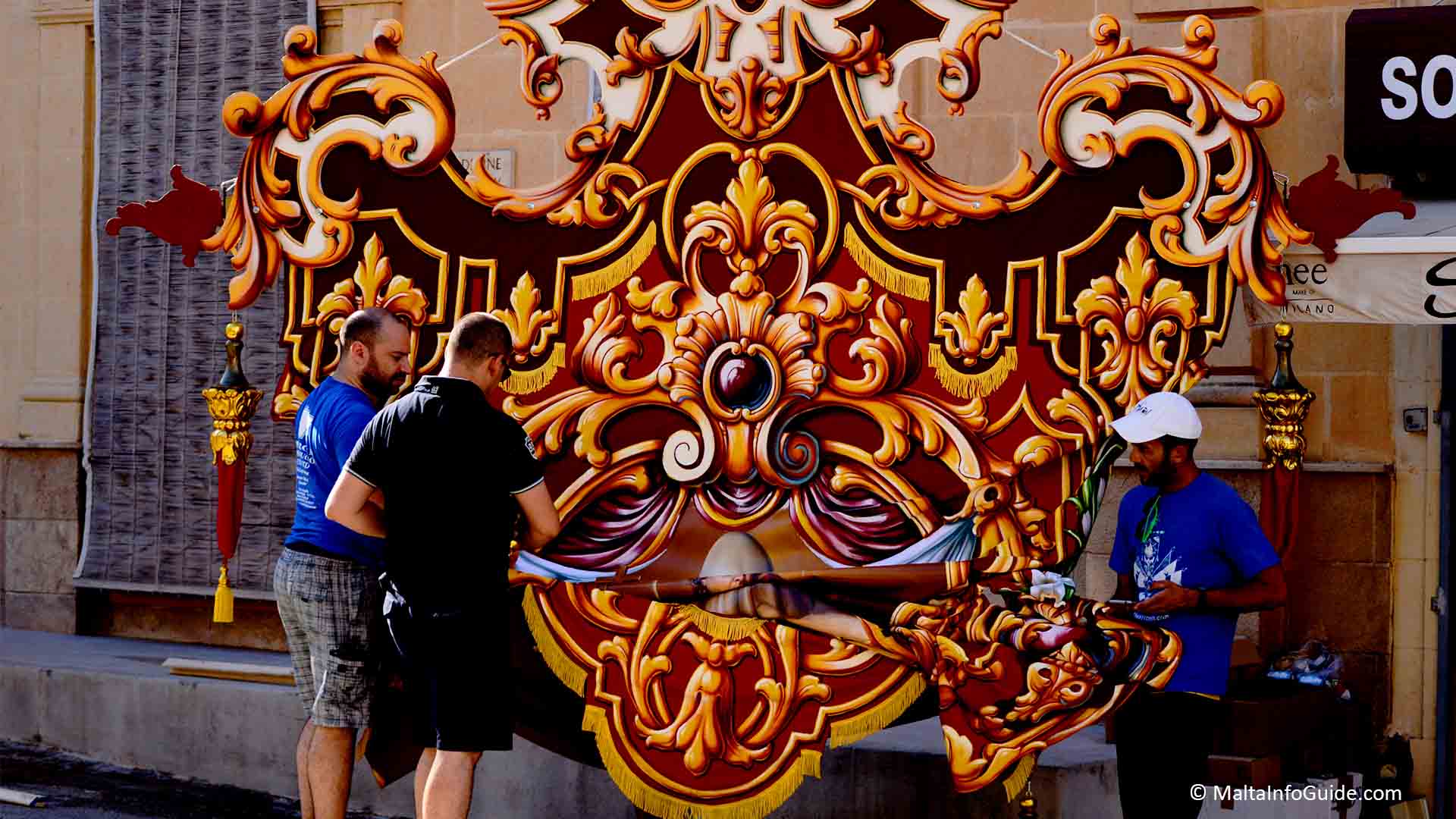 Locals preparing for the feast