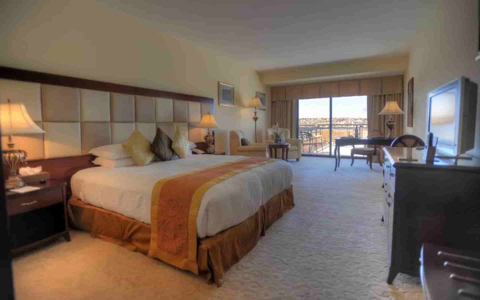 Grand Hotel Excelsior. Check rates and availability.