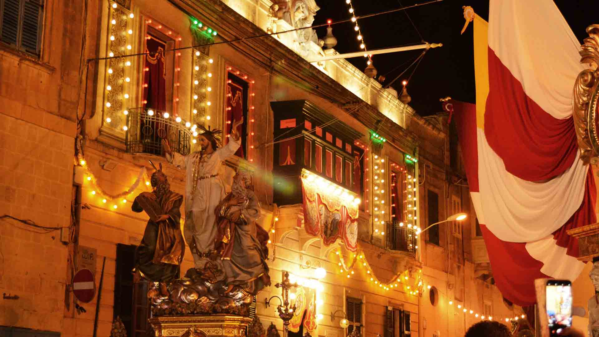 Lija streets decorated during its feast.