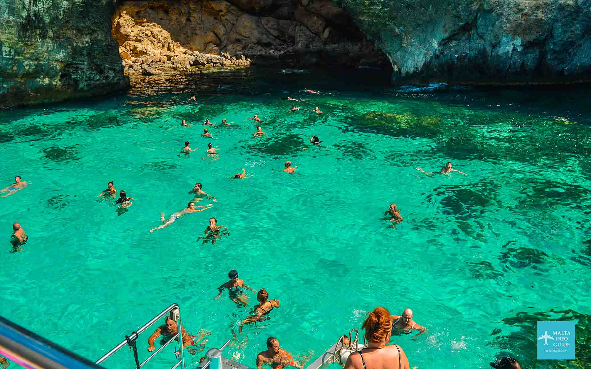 Crystal Lagoon sur l'île de Comino.