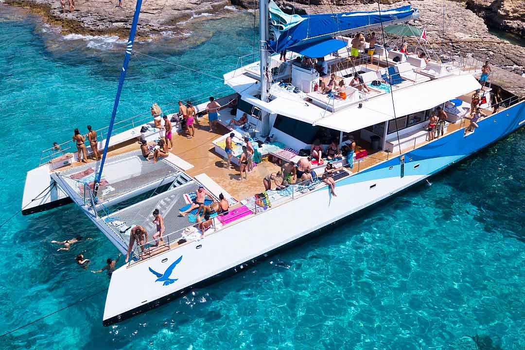 blue lagoon catamaran malta