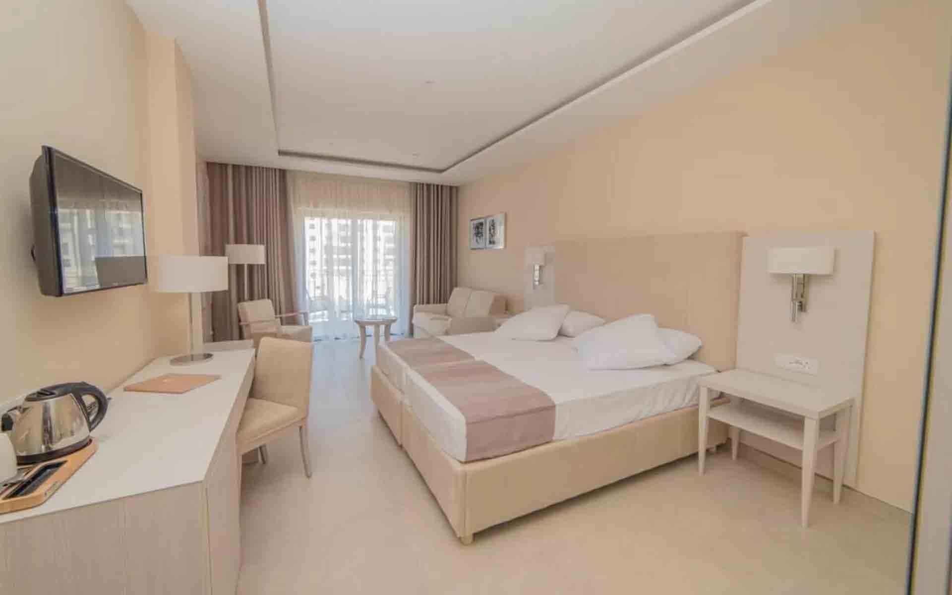 Maritim Antonine Hotel & Spa. Check Availability