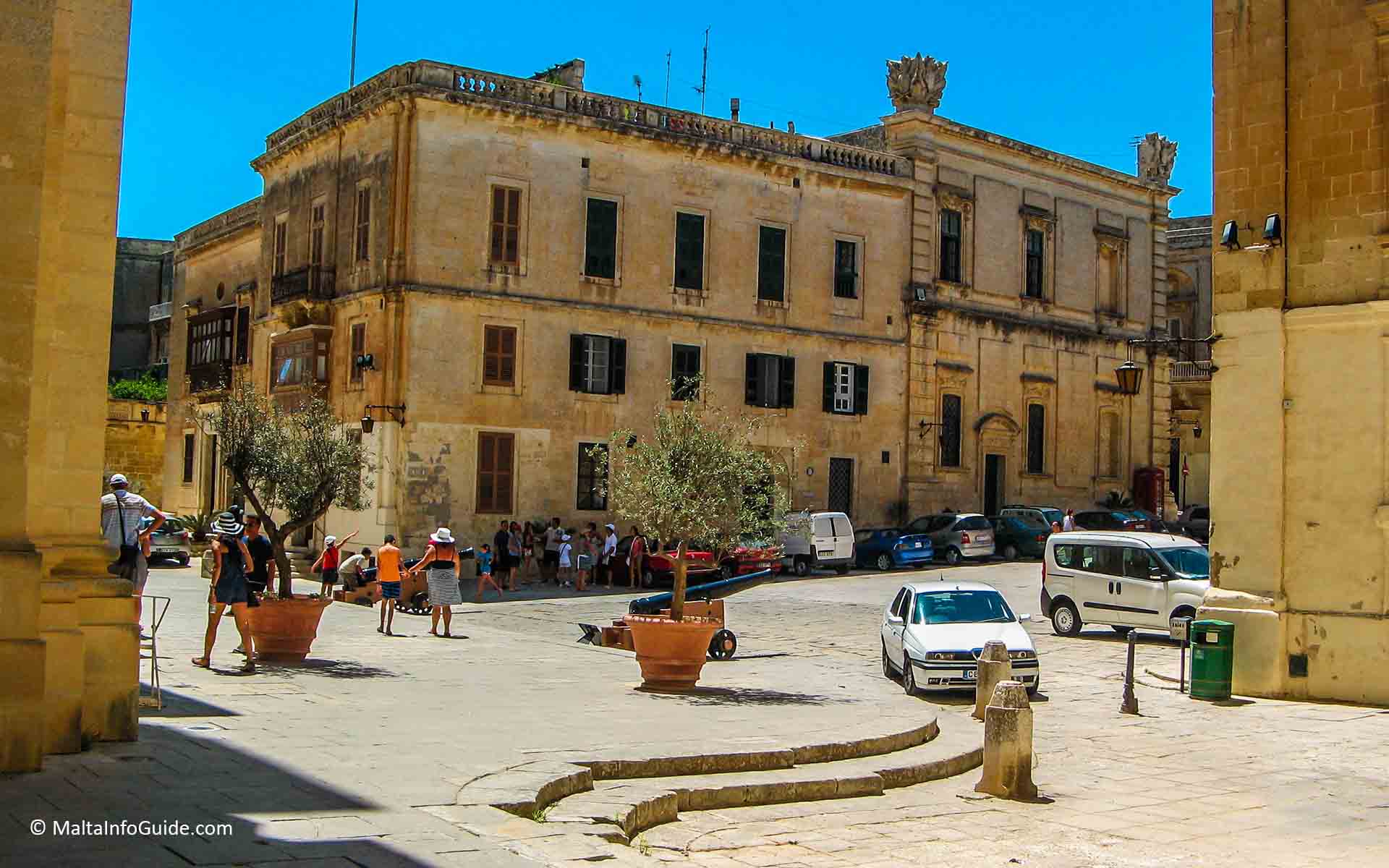 The square in front of the cathedral in La Mdina Malta