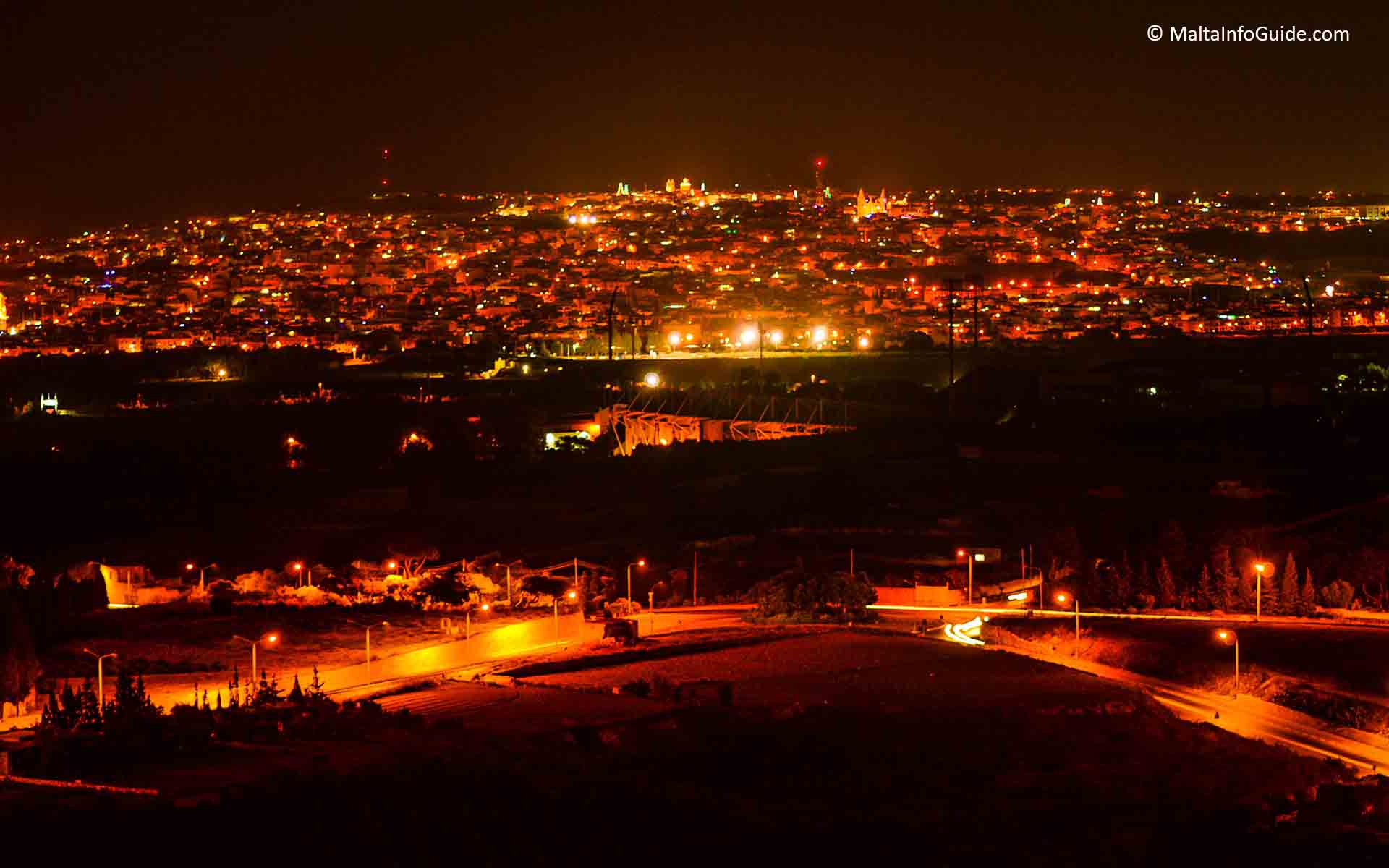 These views make some of the best Malta Mdina night photos.