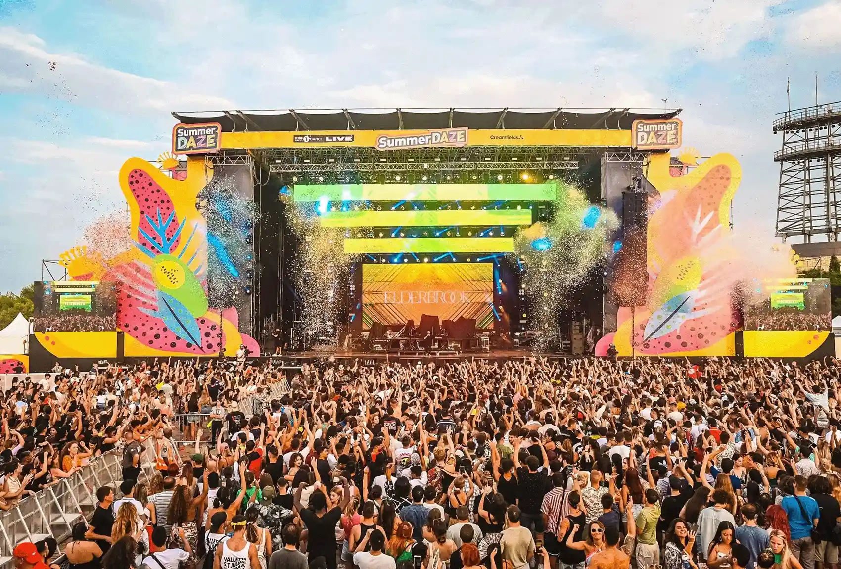 SummerDaze Malta daytime concert crowd.