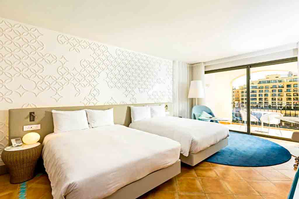 Hilton Malta. The best hotels in Malta luxury. Click here to check availability.