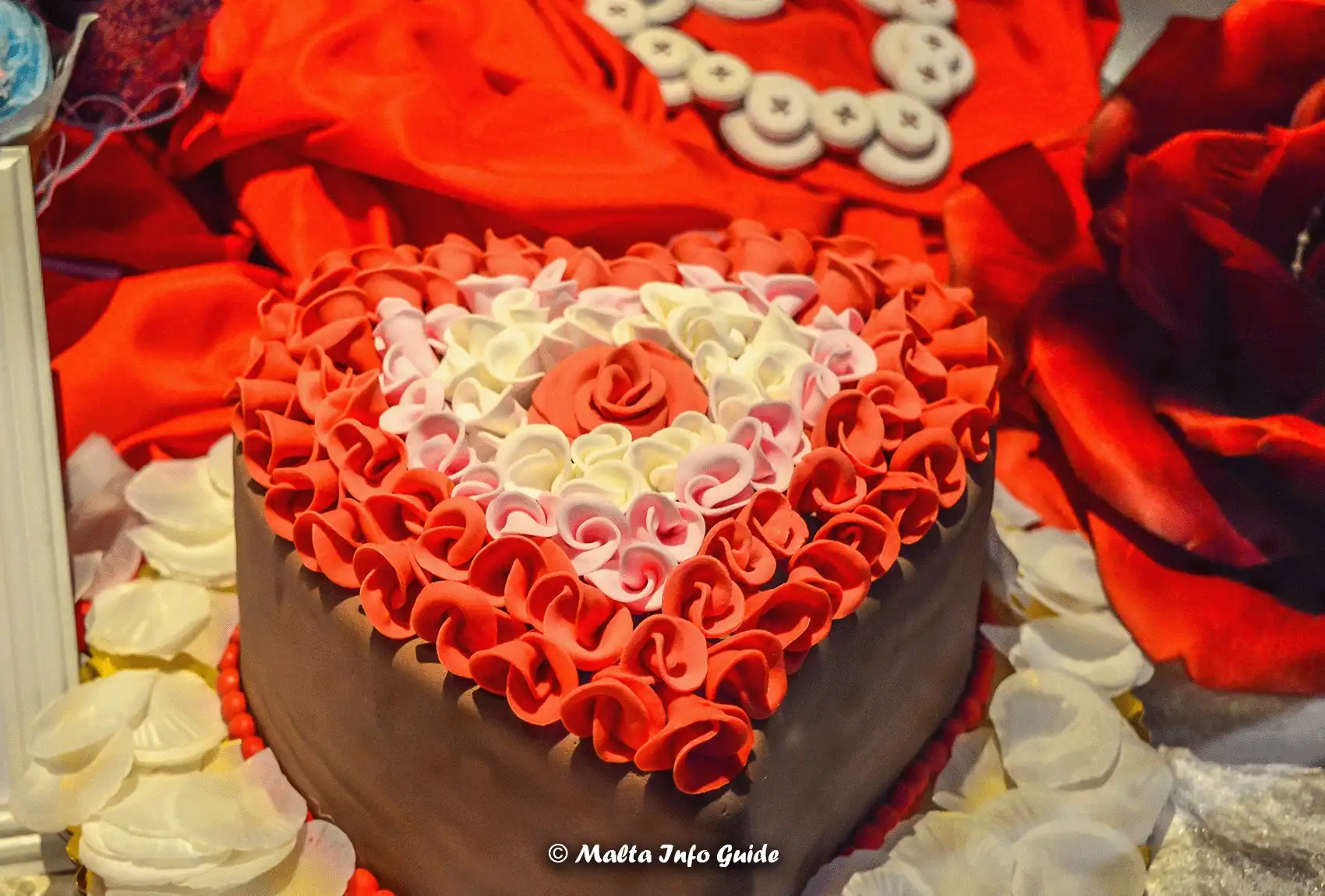 A beautiful heart-shaped Valentine’s Day cake.