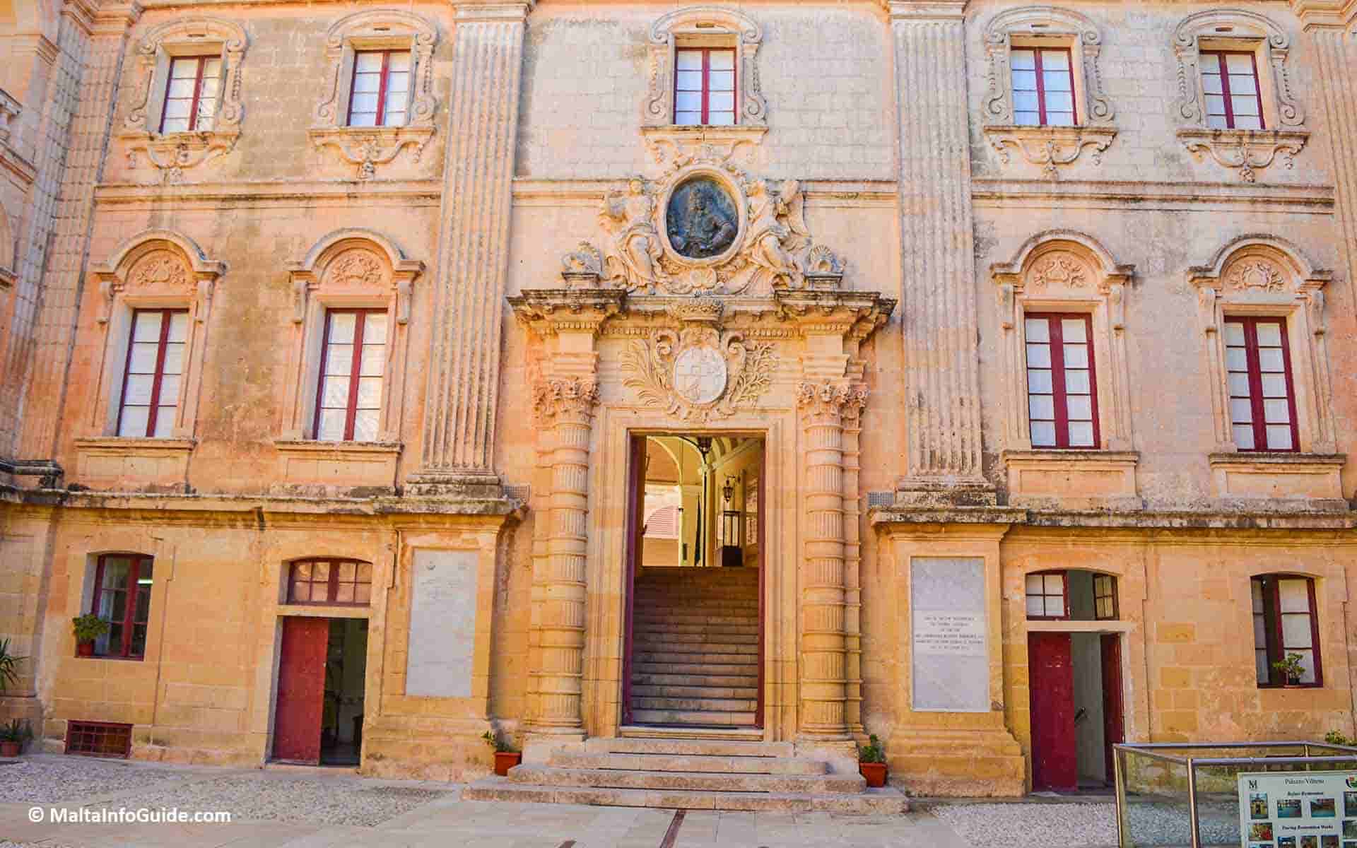 The facade of Palazzo Vilhena